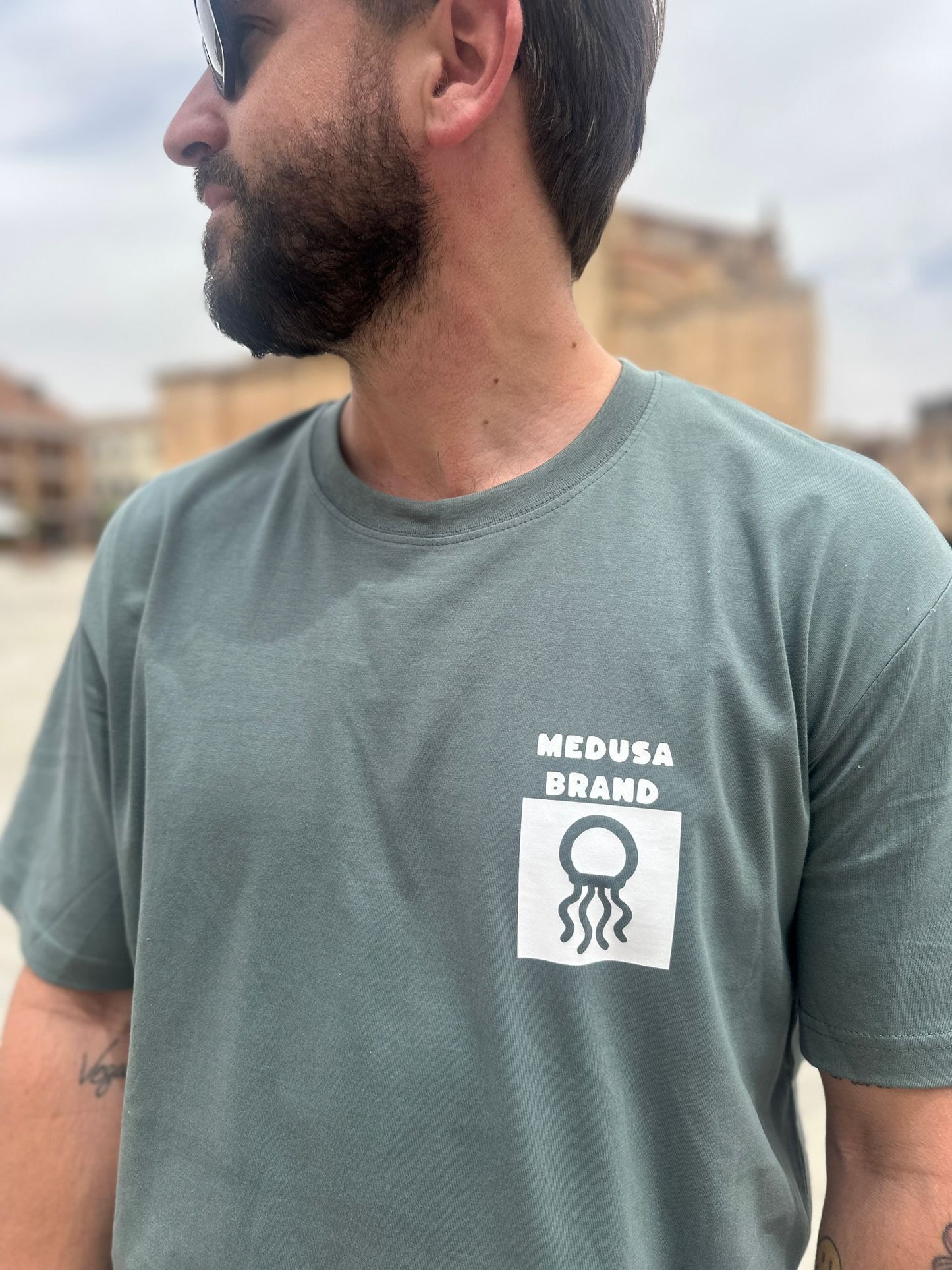 CAMISETA OVERSIZE MEDUSA CHESS