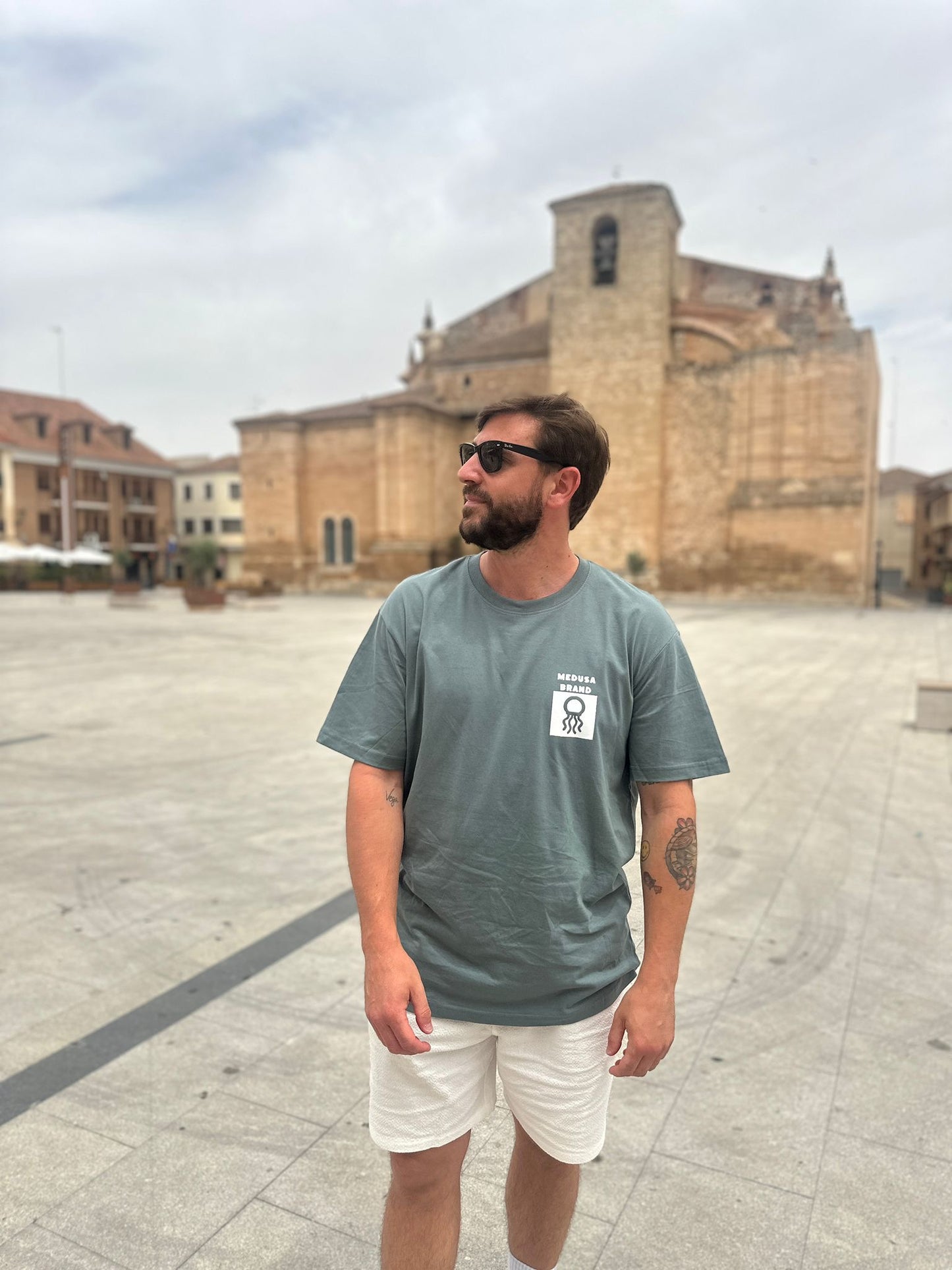 CAMISETA OVERSIZE MEDUSA CHESS