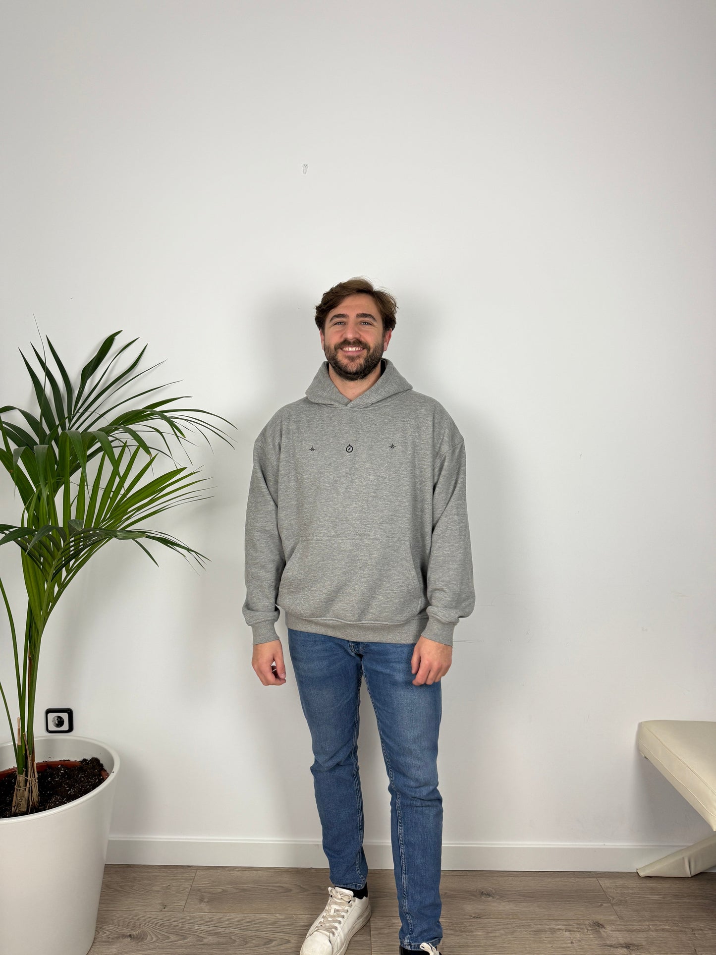 SUDADERA HOODIE COMPASS OVERSIZE