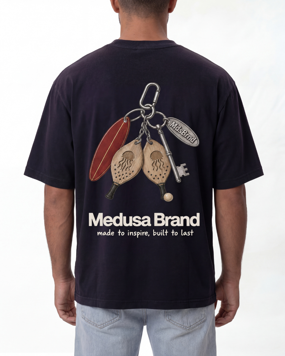 CAMISETA LLAVERO NEGRA
