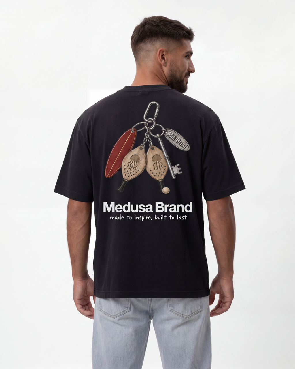 CAMISETA LLAVERO NEGRA