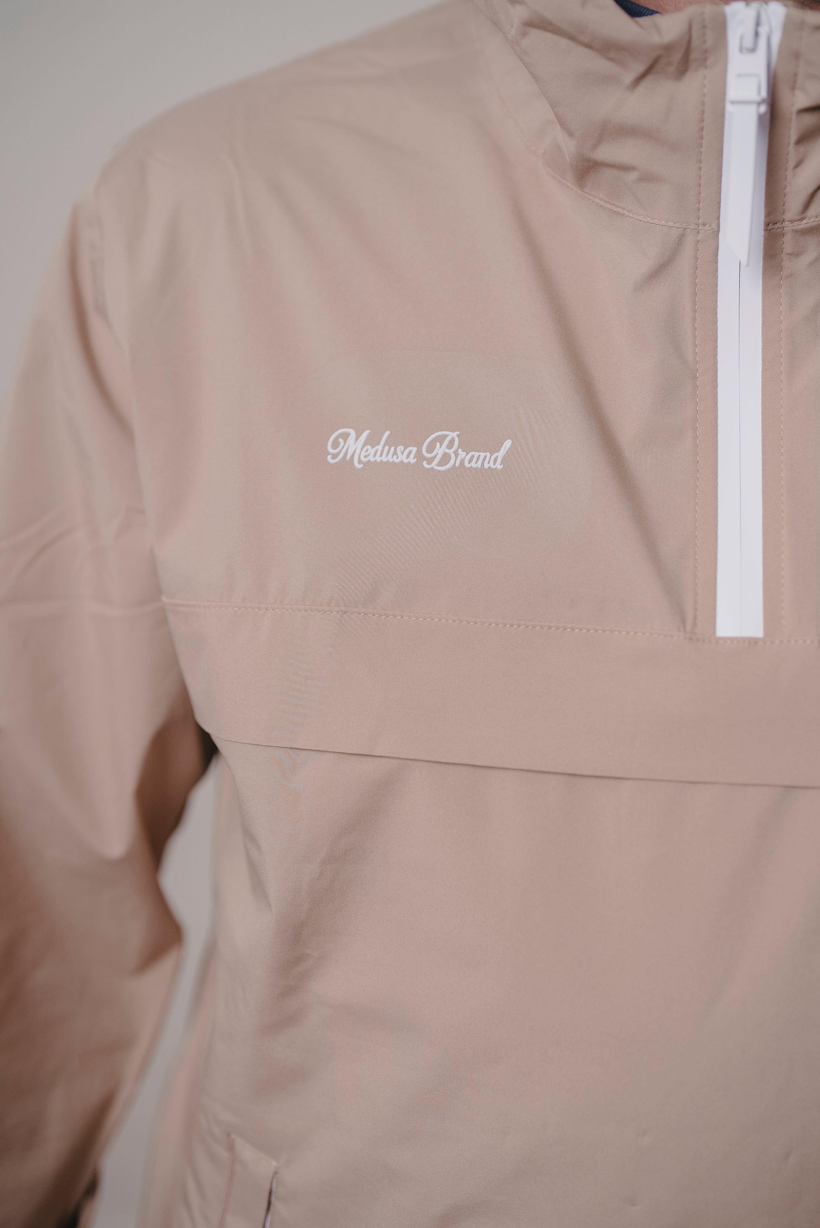 CHAQUETA CORTAVIENTOS IMPERMEABLE ARENA