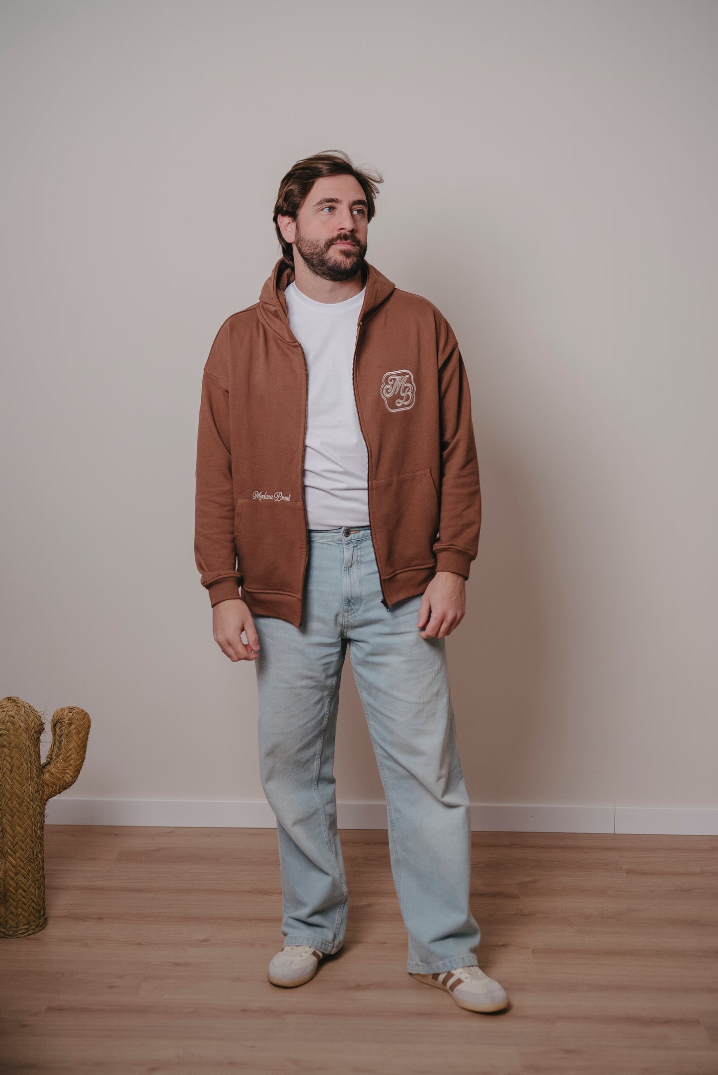 ZIPPER HOODIE "BORN TO BE AWESOME" BROWN