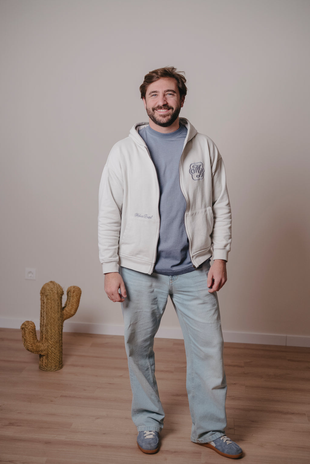 ZIP HOODIE ¨BORN TO BE AWESOME¨