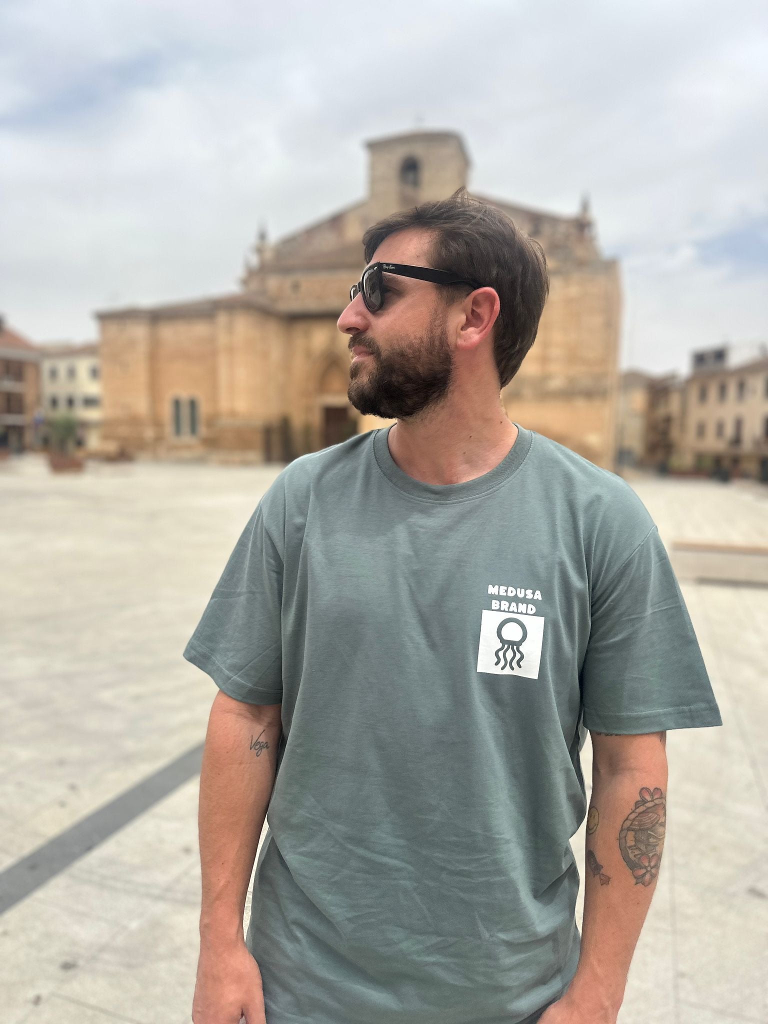 CAMISETA OVERSIZE MEDUSA CHESS #C3