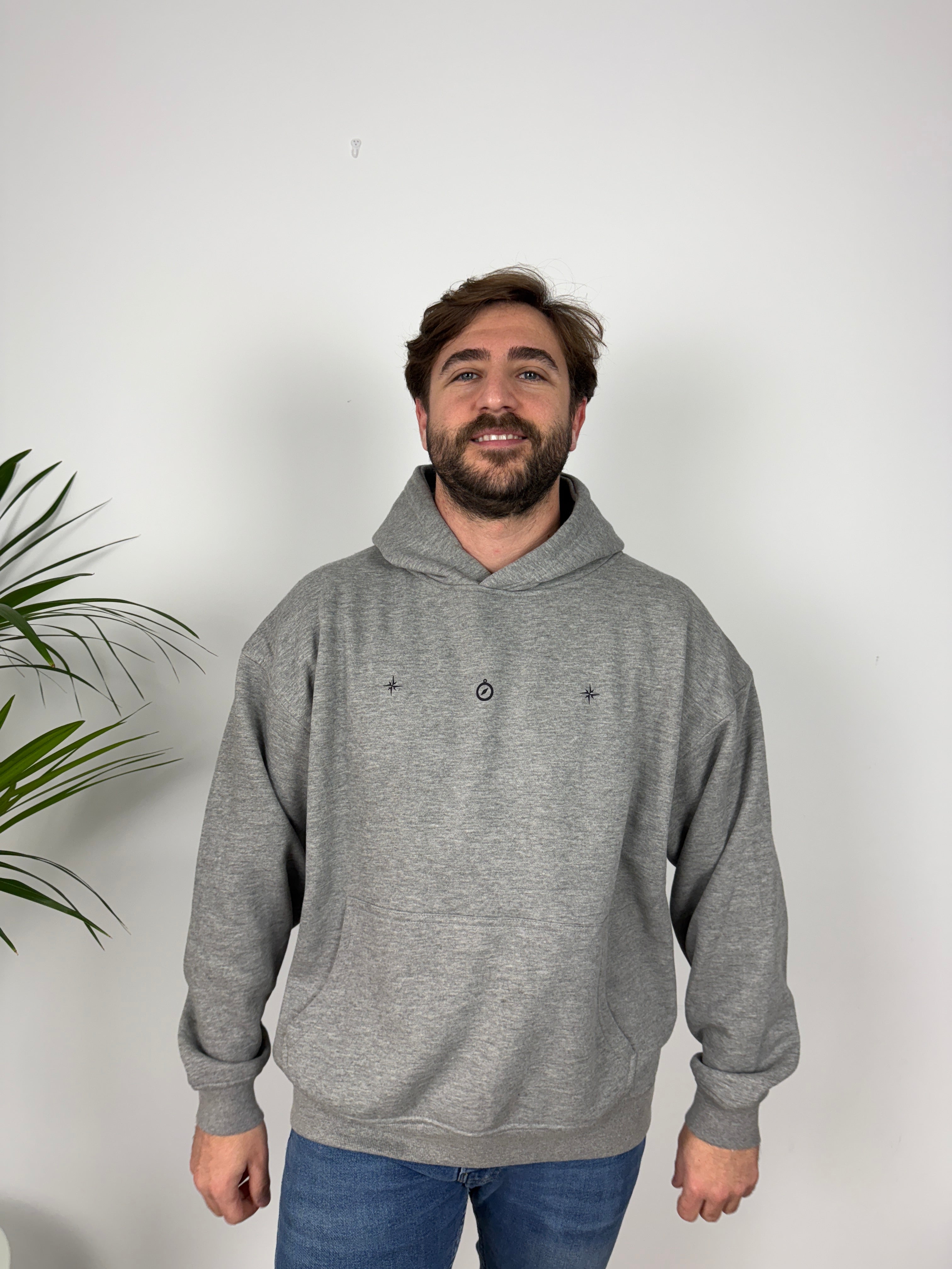 SUDADERA HOODIE COMPASS OVERSIZE