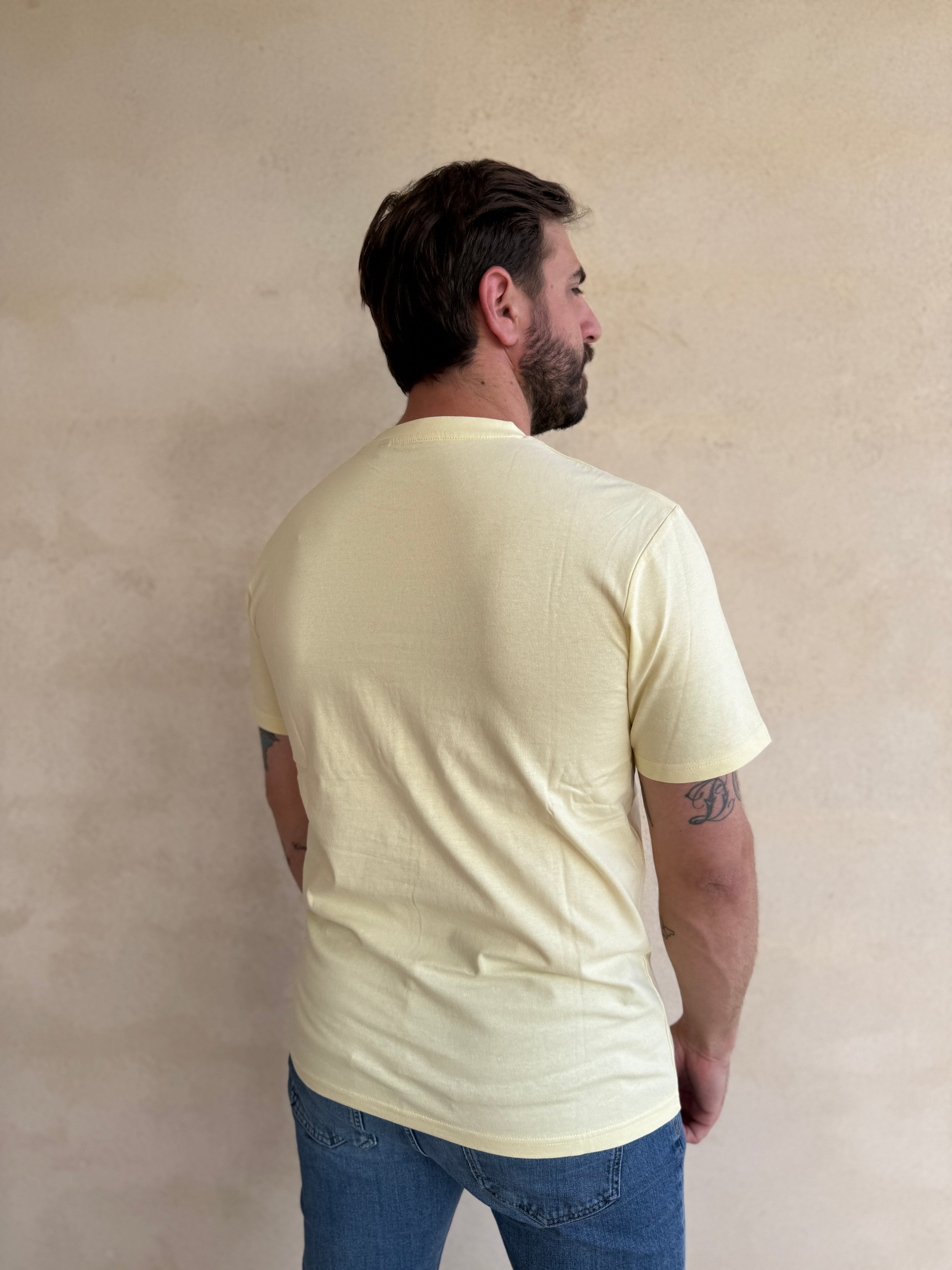 CAMISETA  DOBLE CREMA CON CUELLO REDONDO Y BORDADO MEDUSA